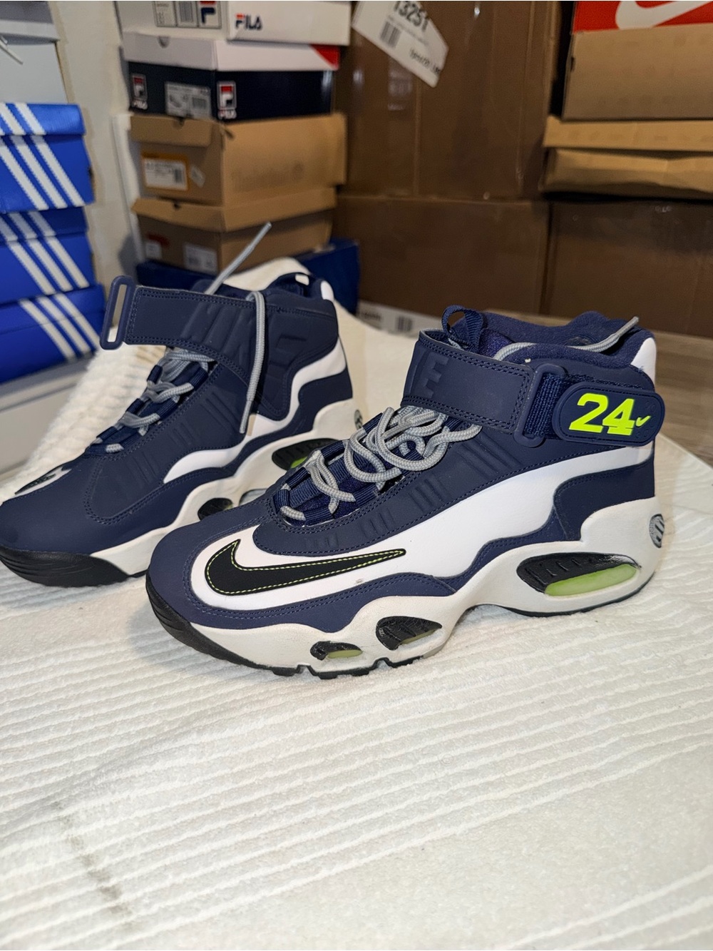 Nike Air Griffey Max 1 24 Navy White Volt Men’s Size 8.5